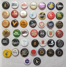Lot de 44 capsules de bières, pays du monde