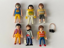 Playmobil - Lot personnage garçons - tous genre .
