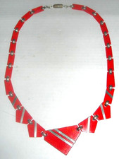 Jacob Bangel collier art déco en galalithe rouge et métal chromé