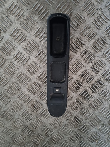 Bouton commande lève vitre