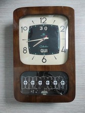 Ancienne pendule horloge transistora Calendar en l'état à réviser vintage 60 70