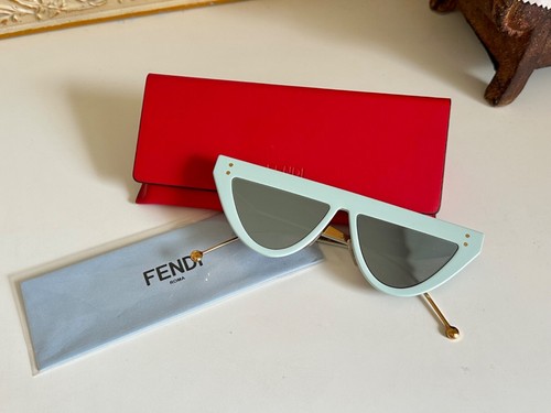 Lunettes soleil fendi - lunettes, cat