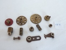 Lot 2 : Meccano barillet poulie pignon etc n° 33 27 24 29 32 22 26 63 59 62 115