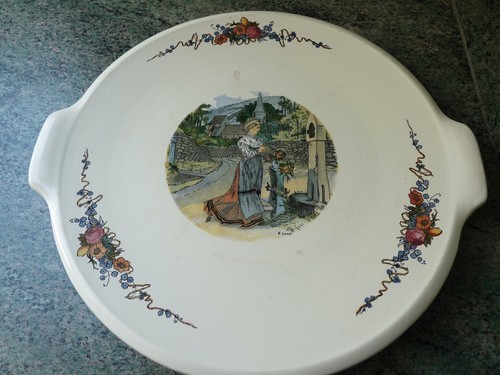 Très rare plat - très,