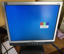 Moniteur Ecran 17" Hyundai L70S+ LCD Avec Haut-Parleurs jeux Vidéo 2ème écran