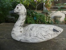 Ancien Leurre de Chasse - jeune oie Appelant en Bois Sculpté patine blanc noir