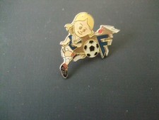 PINS FOOT FOOTBALL FFF FEMME