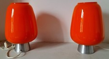 paire de lampes chrome et opaline vintage orange à poser