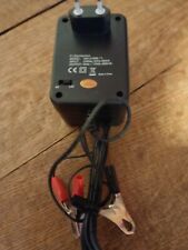 chargeur de batterie 6V/ 12V modéle VM121006-11 avec voyant de charge