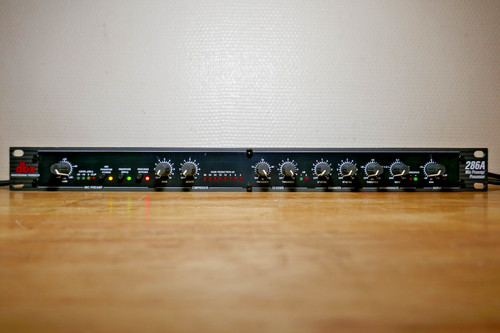 Préampli micro dbx - dbx, mic