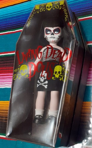 Living dead dolls - ,