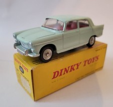 DINKY TOYS 553 PEUGEOT 404