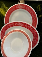 Set pyrex corning milkglass - of,