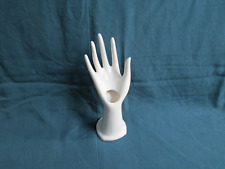 main porte bague en céramique