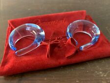 Boucle d'oreille créole bleue ciel en cristal de Baccarat