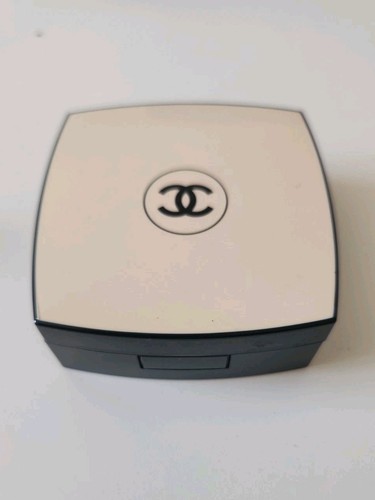 Chanel touche teint - chanel,