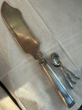 ARGENTERIE JOLI LOT ANCIEN