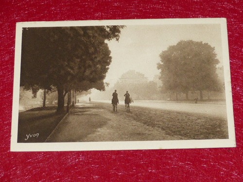 Yvon paris en flanant - yvon,