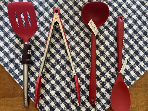 Sur table set red - of, heat