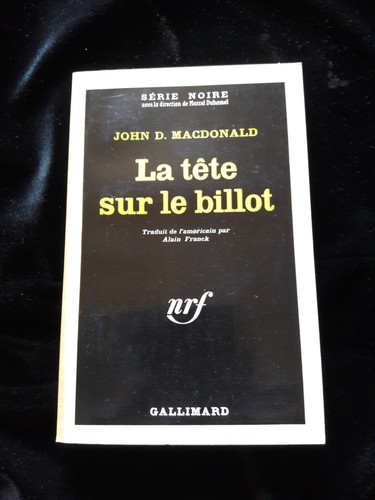 Tete sur billot john d - le,