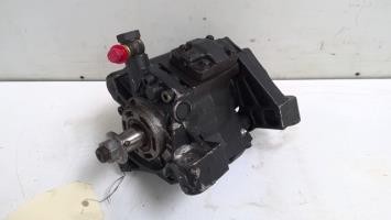 Pompe injection nissan - à,