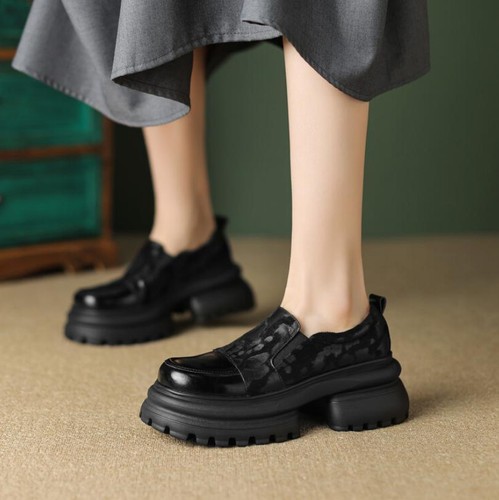 Womenw round toe thick sole - toe,