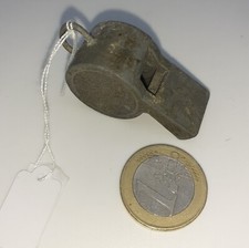 ANCIEN  SIFFLET ALUMINIUM