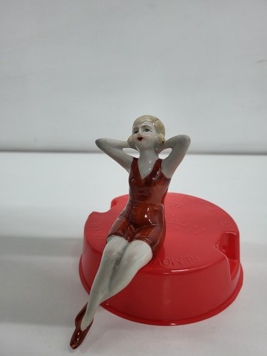 Figurine baigneuse pin sexy - pin-up,