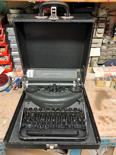 Machine ecrire remington - ecrire,