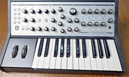 Moog sub phatty - phatty, 25-key