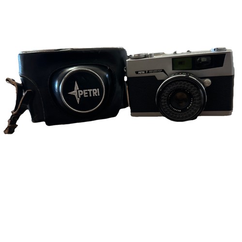 Petri 35mm film rangefinder - petri,