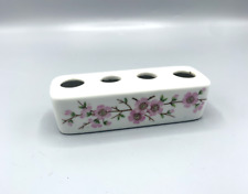 Pique fleurs en porcelaine de Paris décor de fleurs roses vintage