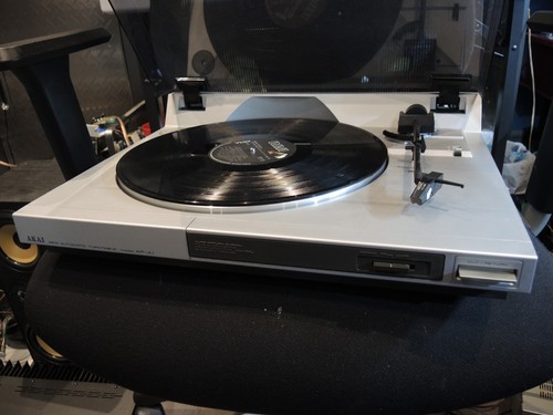 Akai x1 - akai, ap-x1