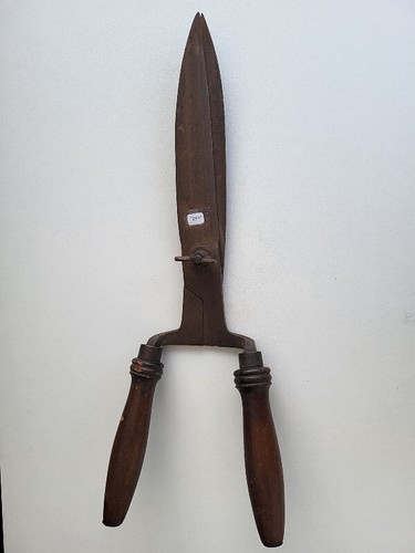 Ancien outil grande - ancien,