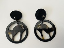 Boucles d'oreilles créoles clips chat écaille/noir résine MARION GODART