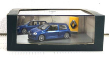 UNIVERSAL HOBBIES 1/43 RENAULT