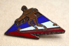 Insigne, broche médaille de