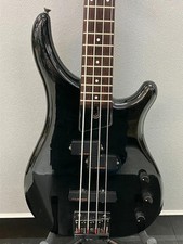 Guitare basse électrique