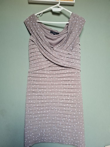 Robe jour ailleurs 42 - un,