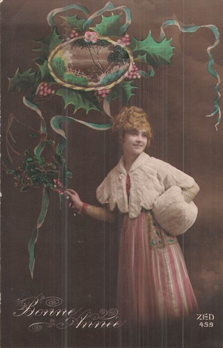 Bonne annee femme elegante - cp,
