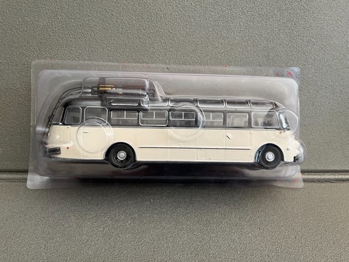 Voiture miniature isobloc - voiture,