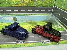 (405) voiture Dinky Toys