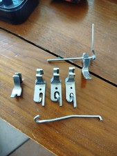 Pfaff Germany lot de pieds presseurs guides ourleurs pour machine à coudre 