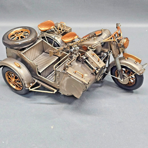 Modèle tôle moto - en,