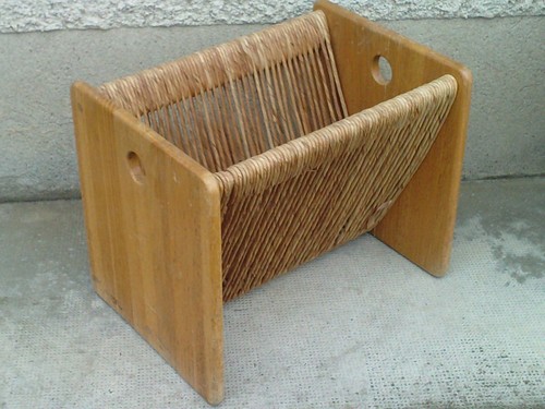 Porte journeaux design - design, cordage