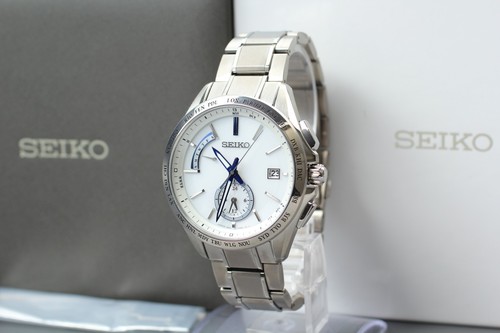 Boîte comme neuve montre - [boîte,