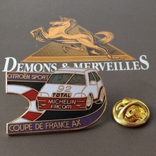 Pin's Folies ❤️ Demons Citroën AX Michelin Facom Rallye Bandeau Violet
