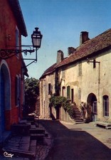 CHATEAU-CHALON Vieille rue de Château-Chalon