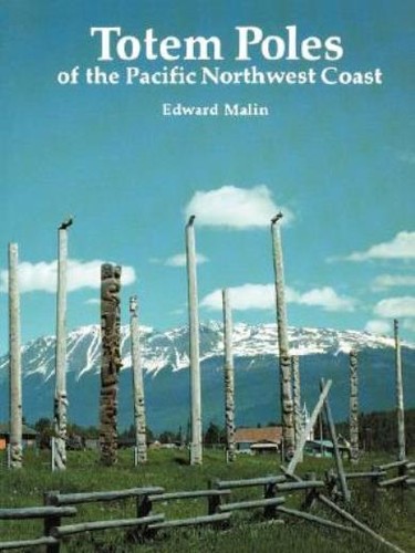 Totem poles the pacific - of,