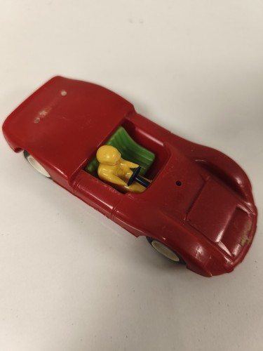 Ancienne voiture miniature